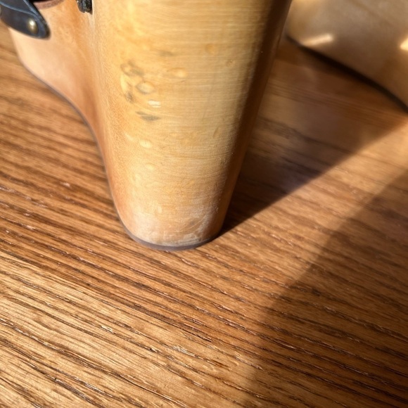 Ash Sandel's Women's 10 Vivan Wooden Platform 4” Wedges Studded Size 10 - Picture 7 of 11